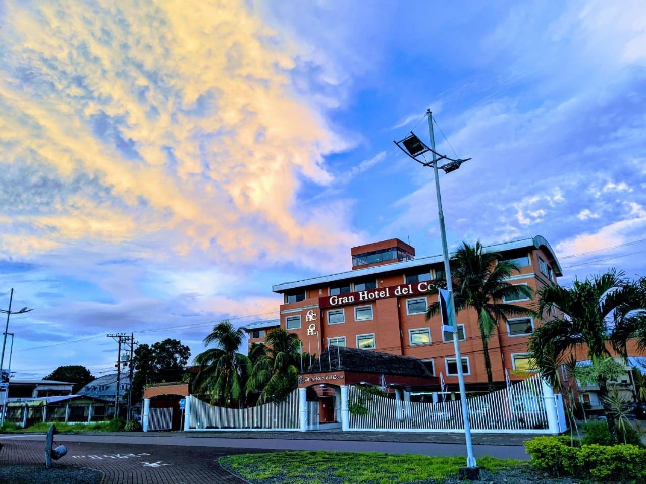 Gran Hotel De Lago - El Coca Puerto Francisco de Orellana Εξωτερικό φωτογραφία